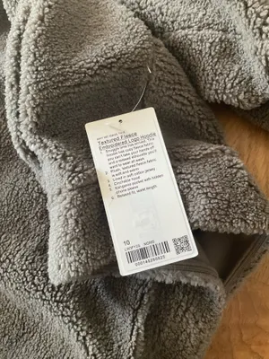 Lululemon Cropped Hoodie thumbnail 3