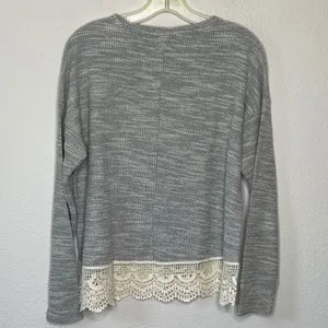 Hannah Top With Lace Trim‎ Gray thumbnail 6