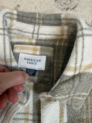 American Eagle Plaid Button Front Shacket XS | Gray & Ivory | Like New thumbnail 4