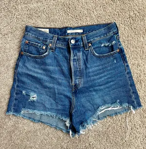 Levi's Ribcage Shorts thumbnail 1