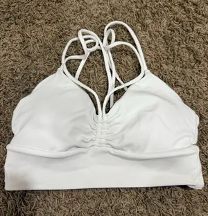 Lululemon bra thumbnail 1