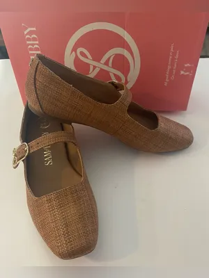NWT Sam & Libby Women’s Fredi Tan Textured Mary Jane Flats with Buckle thumbnail 3