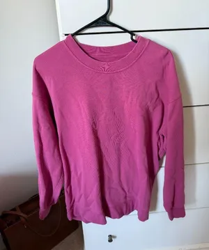 Lululemon Crew Neck thumbnail 1
