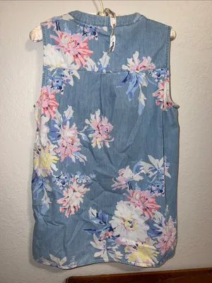 Vintage style floral denim v neck sleeveless top thumbnail 2