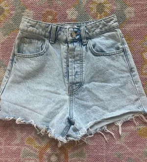 ZARA Jean Shorts High-Waisted thumbnail 1