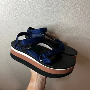Teva x Opening Ceremony Satin Flatform Sandals in blue tan black white WOMENS 9 thumbnail 2