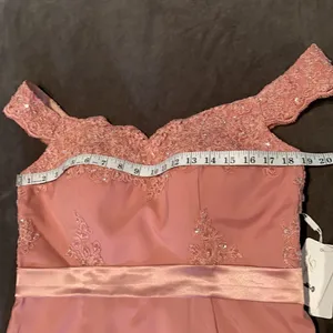 Women’s Dusty Pink Full Length Party Formal Dress Small Train Size 14 NWT thumbnail 9