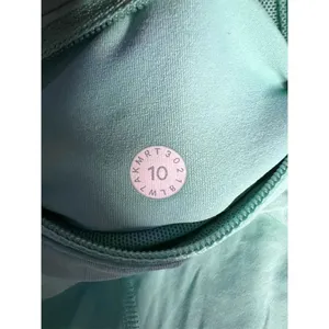 Lululemon Women's Speed Up Shorts 2.5" Green Size 10 Activewear thumbnail 5