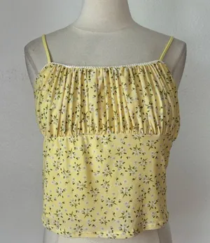 Faded Rose Yellow Floral Sleeveless Empire Waist Lace Trim Crop Top thumbnail 5