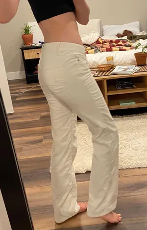 Vintage Y2K Low Rise White Corduroy Bootcut Jeans thumbnail 3