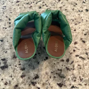 ALOHAS Revolve Twist Strap Mules In Evergreen Size 7,5 thumbnail 10