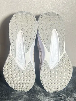 Nike Quest 6 'Pink Wolf Grey'WOMEN'S Shoes Pale Pink & White Size 10 thumbnail 13