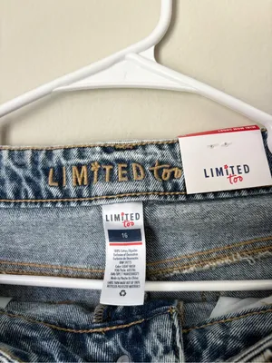 Limited Too Girls Size 16 Light Wash Distressed Sequin Denim Shorts NWT thumbnail 3