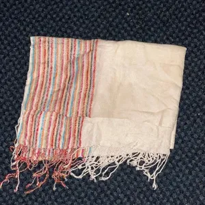 Pashmina beige‎ scarf thumbnail 4