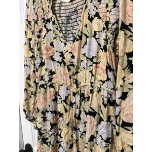 American Eagle Vintage Floral‎ Smocked Romper Long Sleeve Pockets Black Large thumbnail 10
