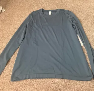 Lululemon Swiftly Relaxed Long Sleeve thumbnail 1
