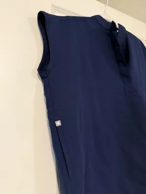 FIGS Top thumbnail 4
