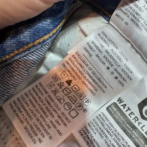 Levi's Wedgie Women's Raw Hem Tapered‎ Ankle Jeans Blue Denim Acid Wash Size 30 thumbnail 10