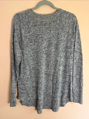 Hollister Heathered Gray Long-Sleeve Crew Pullover thumbnail 4