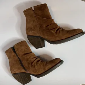 Born Aire boots‎ brown leather heeled boots size 7 thumbnail 9