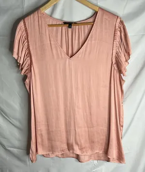 Banana Republic SOFT SATIN FLUTTER-SLEEVE TOP Size XL. thumbnail 1