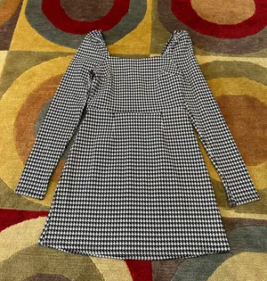 Mi Ami Houndstooth Print Plaid Black and White Square Neck Dress Long Sleeve thumbnail 1