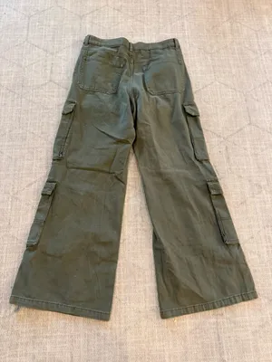 H&M Divided Olive Green Wide Leg Cargo Pants Utility Y2K Size 8 thumbnail 2