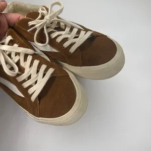 Madewell Sidewalk Low-Top Sneakers in Suede and Sherpa S-459 Sz 9.5 thumbnail 4