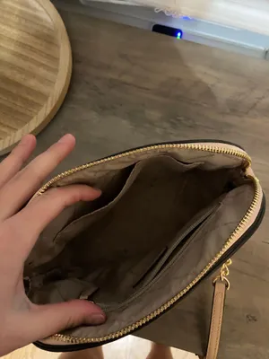 Michael Kors Crossbody Purse thumbnail 6