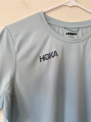 HOKA Women’s Performance Short Sleeve Top T-Shirt Light Blue Sz XL thumbnail 4