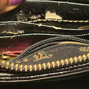 Juicy Couture Chic Black and Gold Women's Bag thumbnail 5