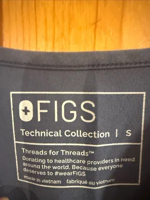 Figs women’s Catarina space navy scrub top size small. thumbnail 2