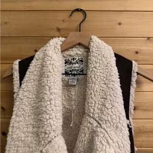 Y2K NWT Wet Seal Size Medium Sherpa Lined Cozy Vest thumbnail 2