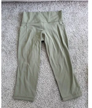 Athleta Crop Leggings small petite. Flawed thumbnail 1