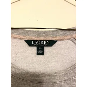 Women's LRL Lauren Ralph Lauren Gray Cut Out Stitched Sleeve T-Shirt‎ Size XL thumbnail 2