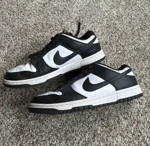 Nike Dunk Low Retro thumbnail 1