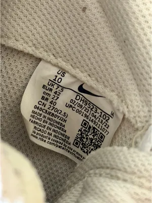 Nike Women’s Waffle Debut Sneakers thumbnail 5