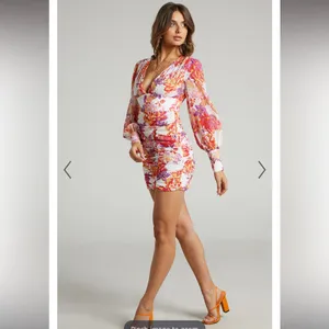 New Runaway The Label Acadia Dress Sz S / 4 Floral Ruched Long Sleeves Mini NWT thumbnail 2