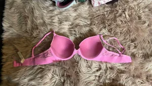 PINK Victoria’s Secret Bra thumbnail 2