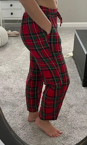 Old Navy Pajama Pants thumbnail 2