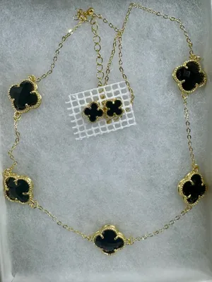Black and Gold Set thumbnail 1