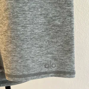 Alo Yoga Women's Gray High-Waist Shorts thumbnail 5