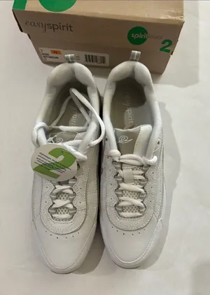 Easy Spirit women’s White Lace-Up Athletic Sneakers thumbnail 1