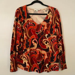 Chico's Red Paisley V-neck Sweater Boho Lightweight Preppy Women size 1 / Medium thumbnail 2