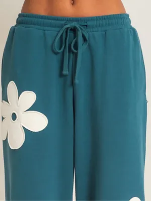 Double Zero Teal Floral Appliqué Sweatshirt Jogger Lounge Travel Set thumbnail 9