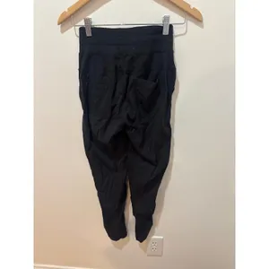 Lululemon Black Dance Studio Pants Size‎ 2 Drawstring Pockets Activewear thumbnail 2