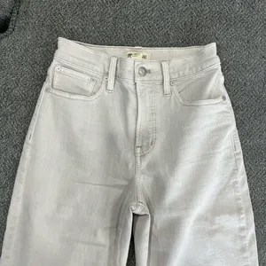 Madewell Perfect Vintage Wide-Leg Crop Jeans thumbnail 2