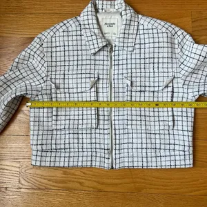 Abercrombie & Fitch Full Zip Up Cropped Tweed Plaid Squares Shirt Jacket Sz L thumbnail 6