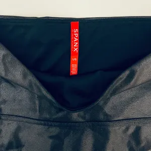 SPANX Metallic Shimmer Liquid Leggings Black Stretch Slimming Shape L thumbnail 3