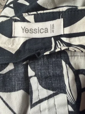 Yessica C&A Women’s Size 8 Black Ivory Floral Pleated A-Line Midi Skirt thumbnail 5